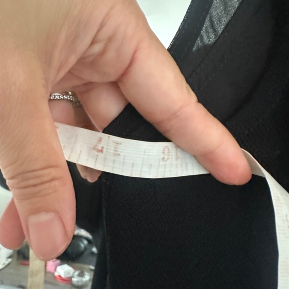 Opening Ceremony Black‎ V-Neck Sleeveless Top Asymmetrical Ruffle Hem Size 4 - Picture 5 of 7